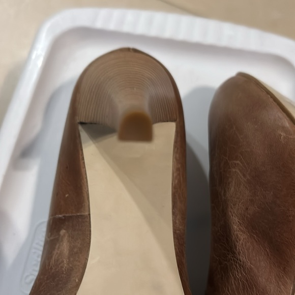 Never Worn Heels! - Picture 4 of 4